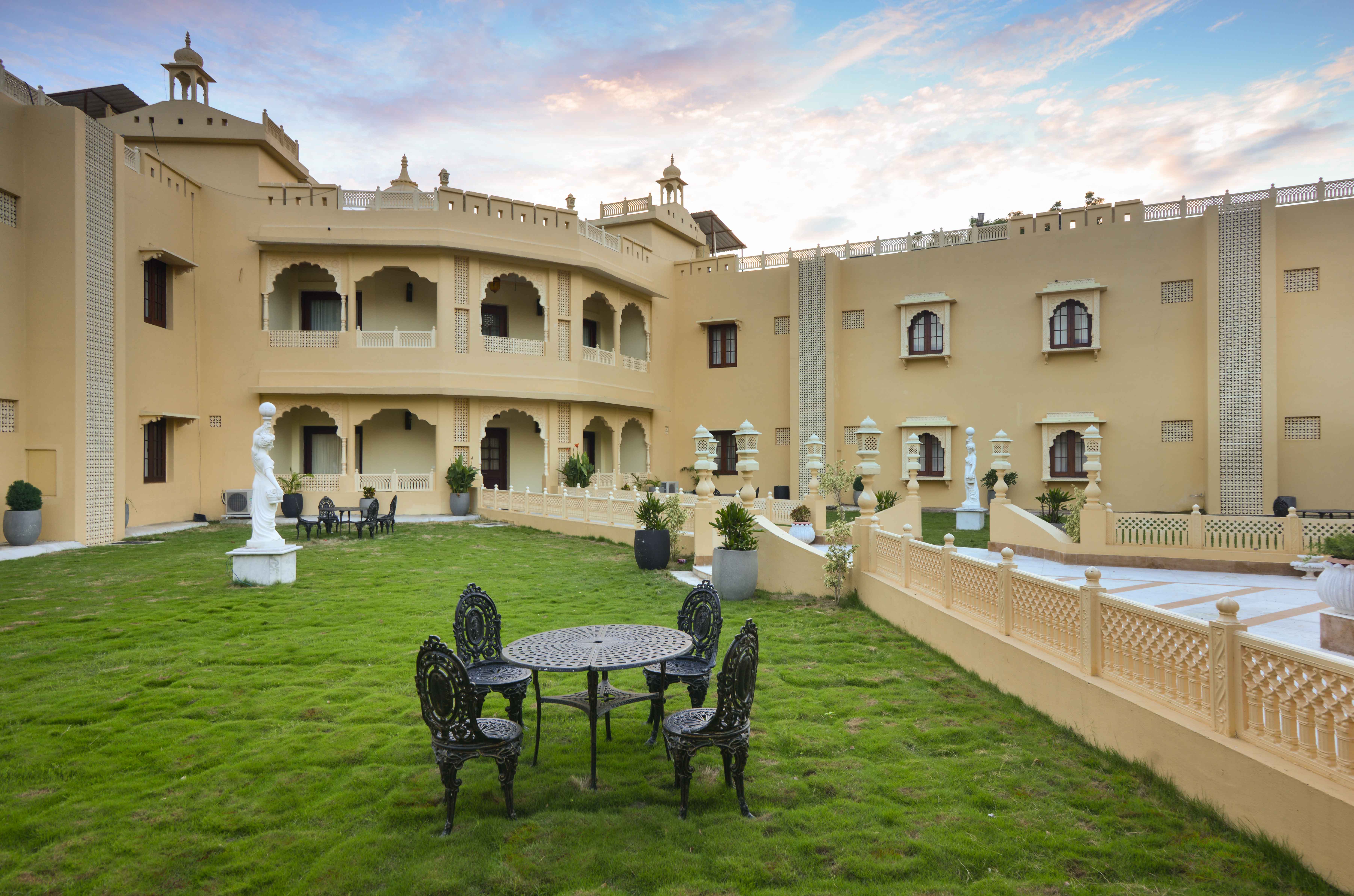 img/syna-heritage-hotel/gallery/8.jpg